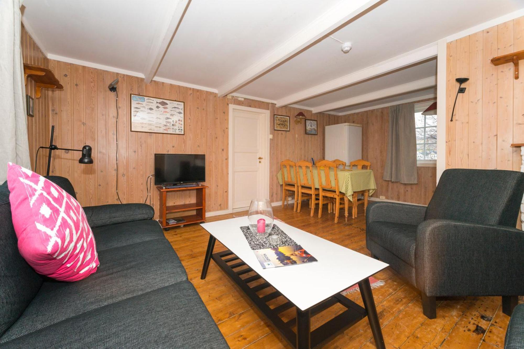 Statsbuene I Kabelvag Hotell Exteriör bild