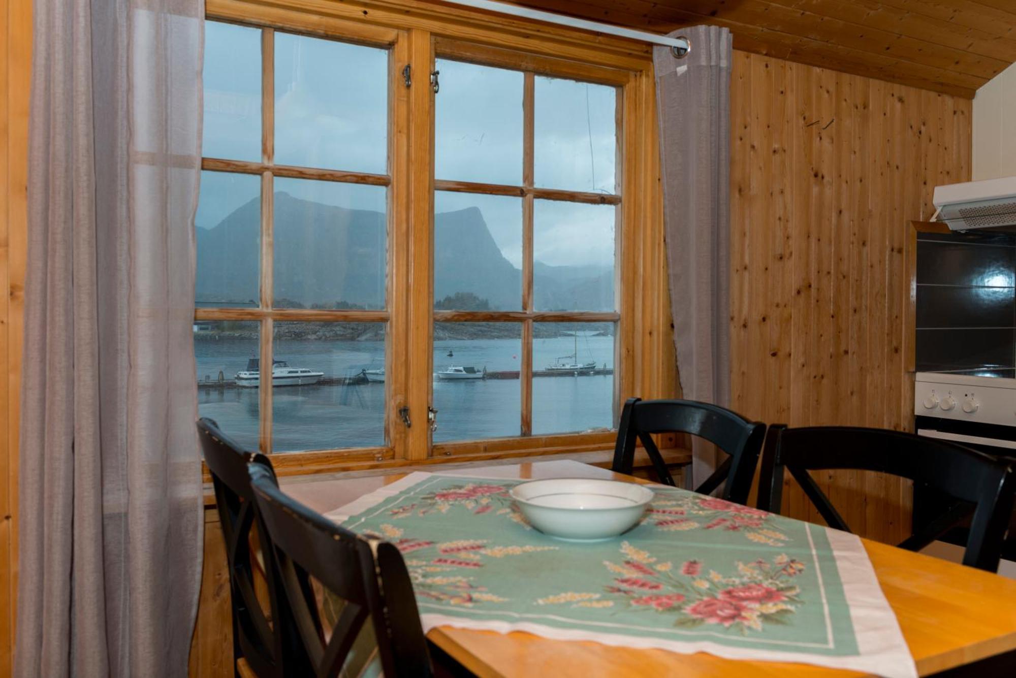 Statsbuene I Kabelvag Hotell Exteriör bild